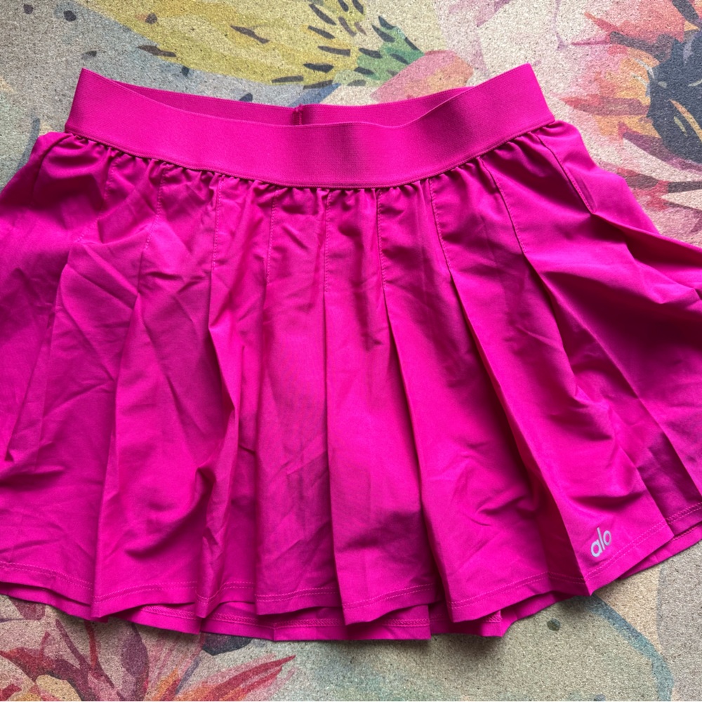 Alo Vibrant Pink Women's tennis Skort